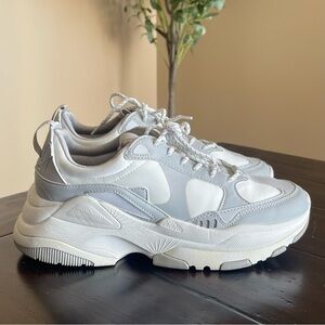 ASOS Men's Gray and White Sneakers